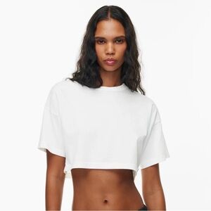 TNA (M) Artizia Cropped White Crewneck Lightweight T-Shirt